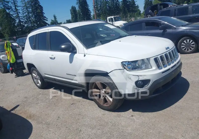 2011 Jeep COMPASS photo