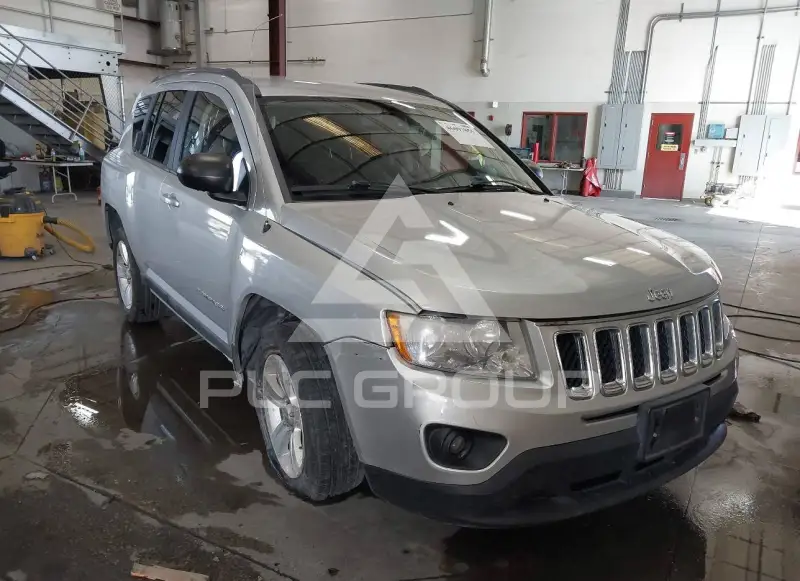 2011 Jeep COMPASS фото