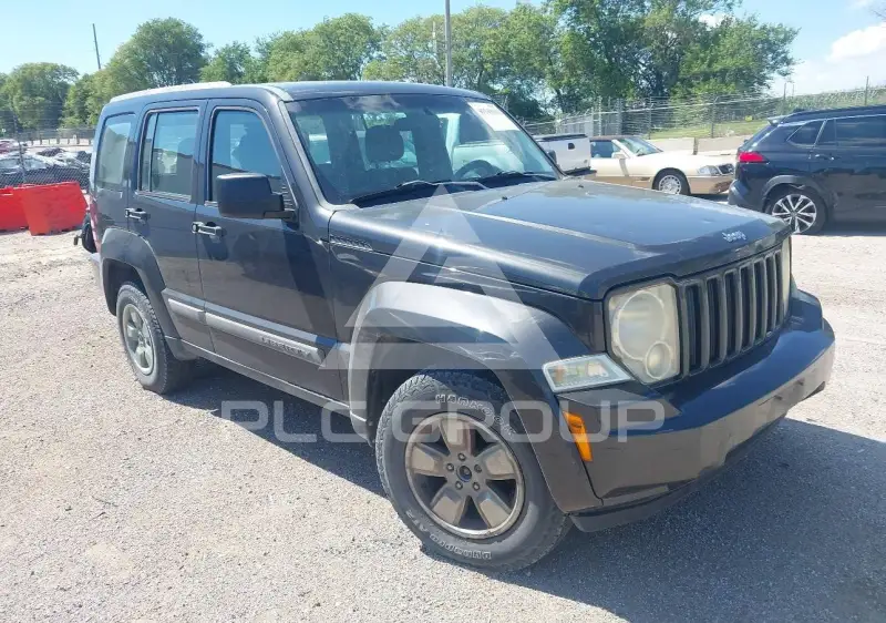 2011 Jeep LIBERTY фото