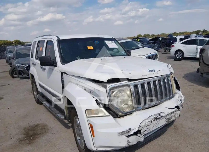 2011 Jeep LIBERTY фото