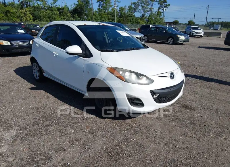 2011 Mazda 2 фото