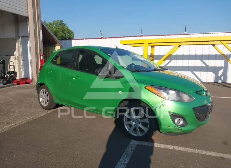 2011 Mazda 2 фото