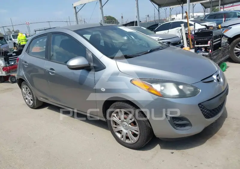 2011 Mazda 2 фото