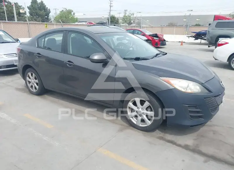 2011 Mazda 3 photo