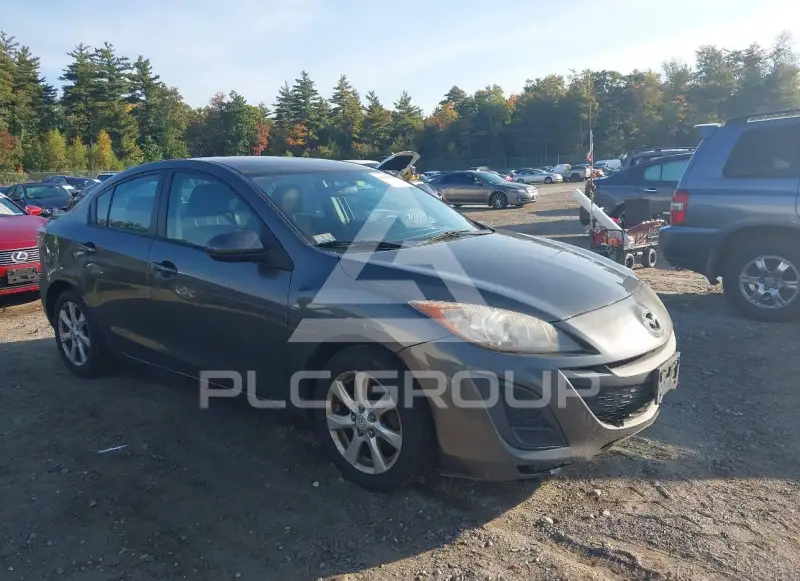 2011 Mazda 3 photo