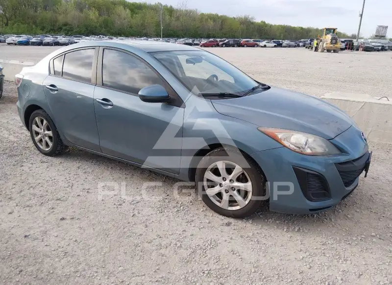 2011 Mazda 3 photo