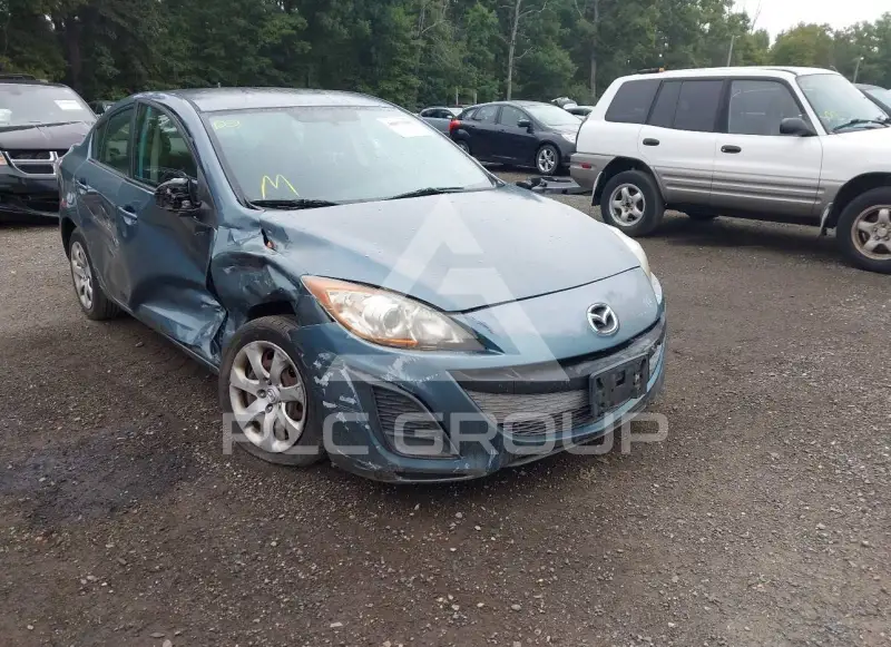 2011 Mazda 3 photo