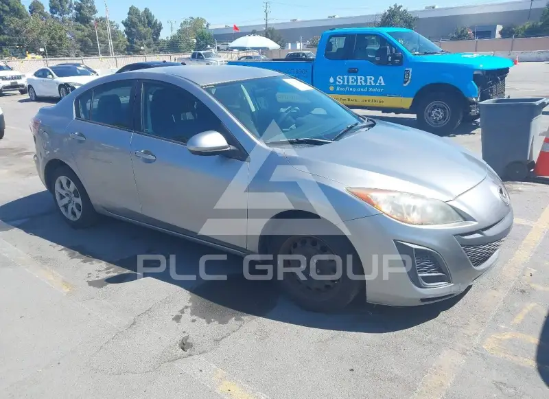 2011 Mazda 3 photo