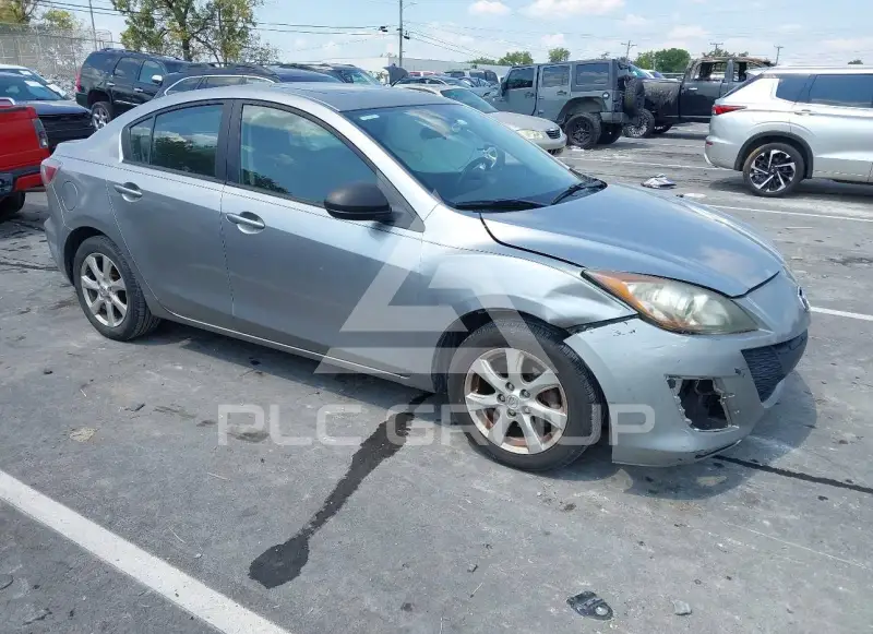 2011 Mazda 3 photo