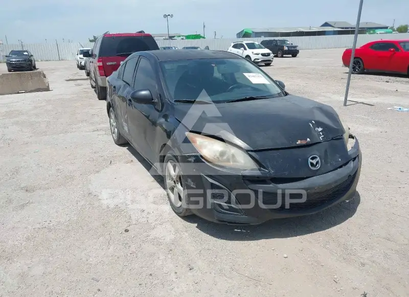 2011 Mazda 3 photo
