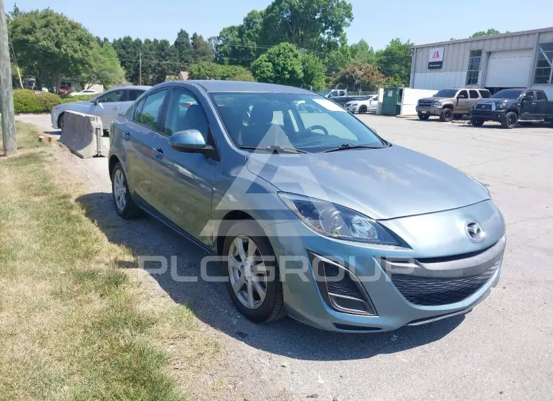 2011 Mazda 3 photo