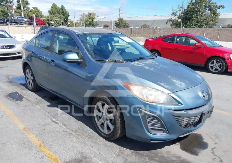 2011 Mazda 3 photo