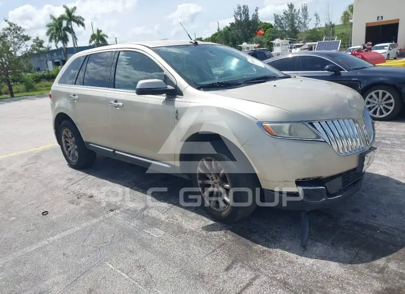 2011 Lincoln MKX photo