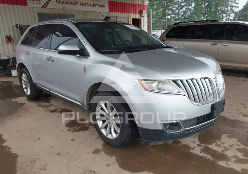 2011 Lincoln MKX photo