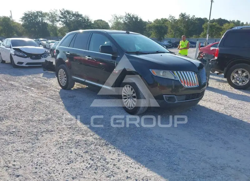 2011 Lincoln MKX photo