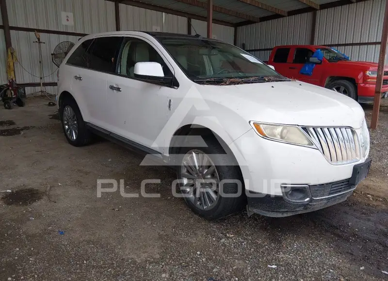 2011 Lincoln MKX photo