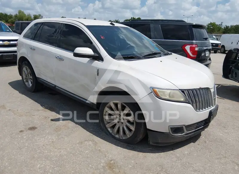 2011 Lincoln MKX photo