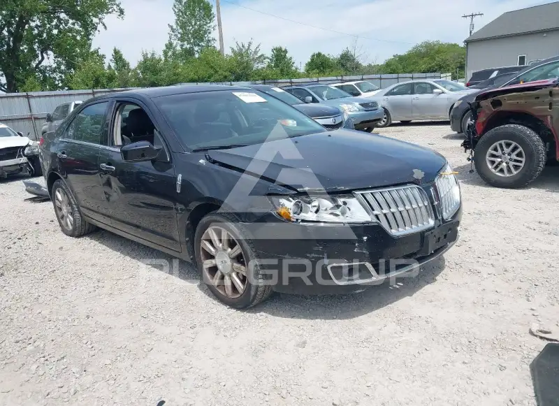 2011 Lincoln MKZ photo