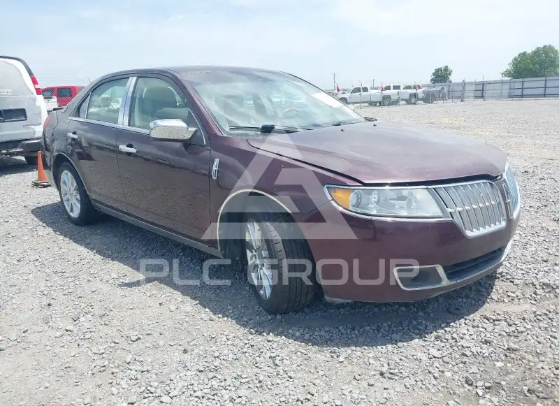 2011 Lincoln MKZ photo