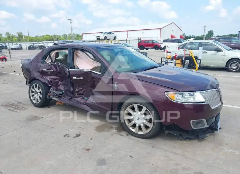 2011 Lincoln MKZ photo