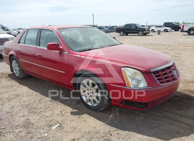 2011 Cadillac DTS photo
