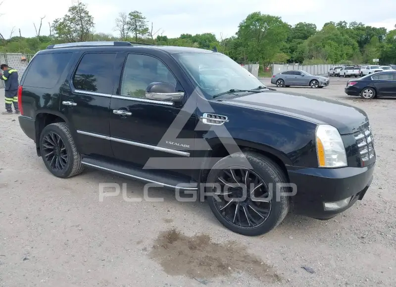 2011 Cadillac ESCALADE фото