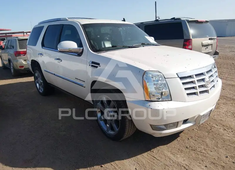 2011 Cadillac ESCALADE фото