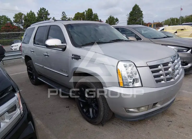 2011 Cadillac ESCALADE фото