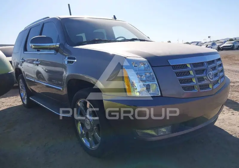 2011 Cadillac ESCALADE фото