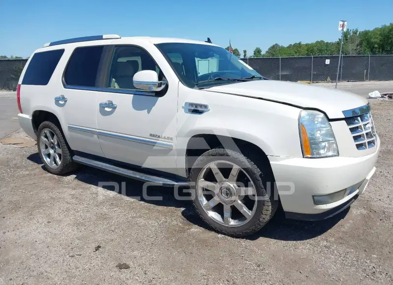 2011 Cadillac ESCALADE фото