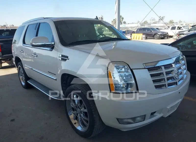 2011 Cadillac ESCALADE фото