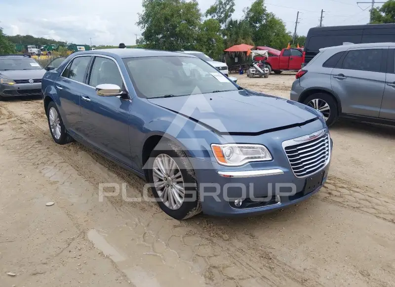 2011 Chrysler 300 фото