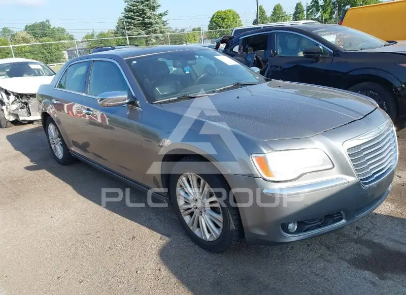2011 Chrysler 300 photo