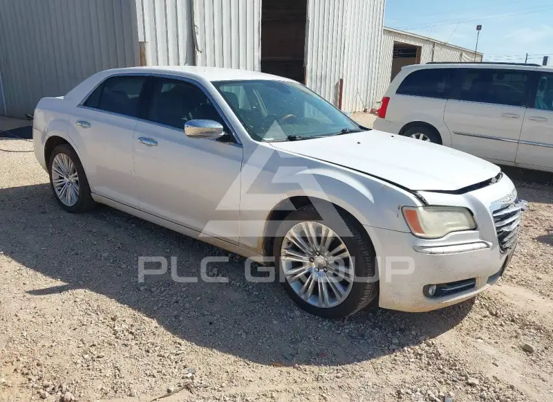 2011 Chrysler 300 фото