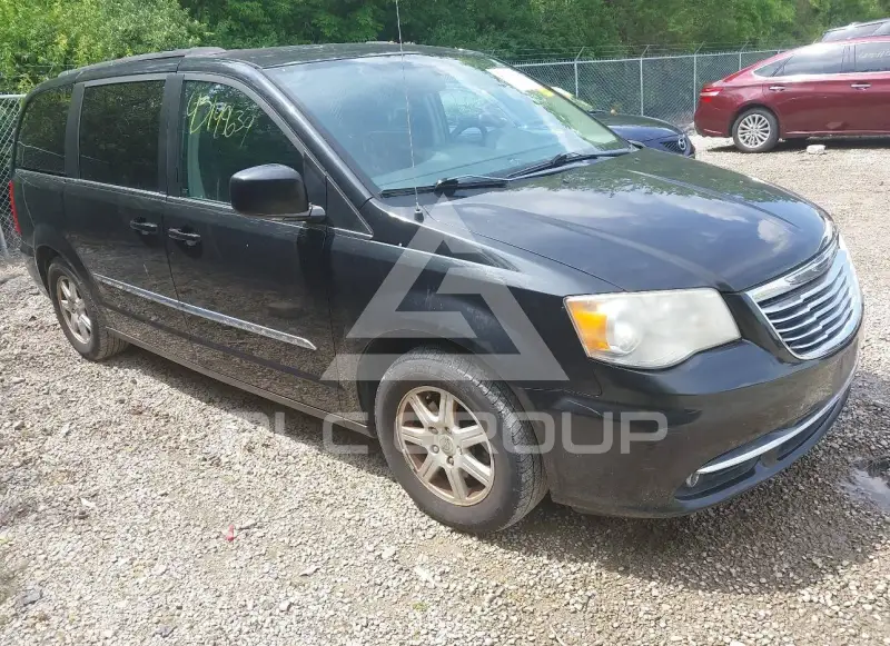 2011 Chrysler TOWN & COUNTRY photo