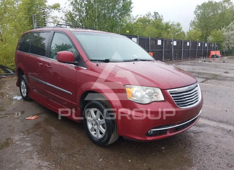 2011 Chrysler TOWN & COUNTRY фото