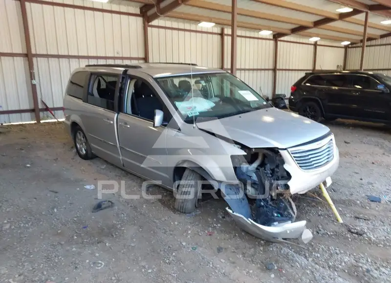 2011 Chrysler TOWN & COUNTRY фото