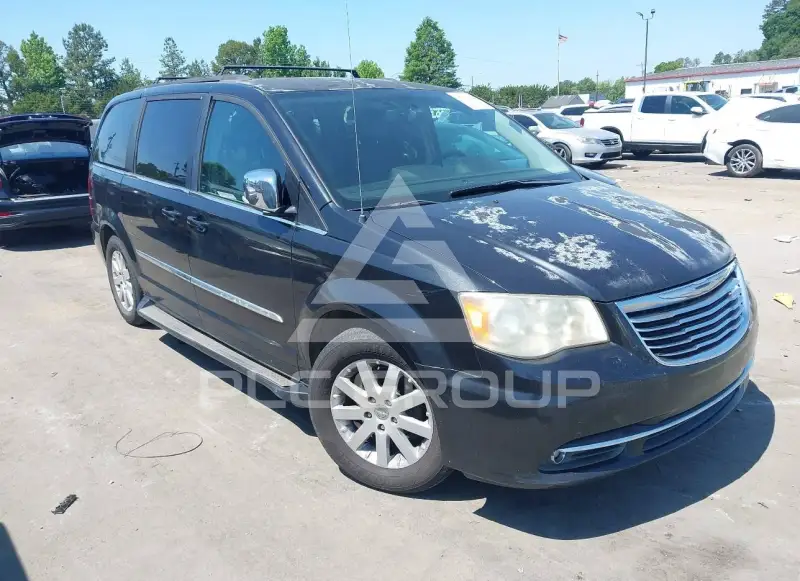 2011 Chrysler TOWN & COUNTRY фото