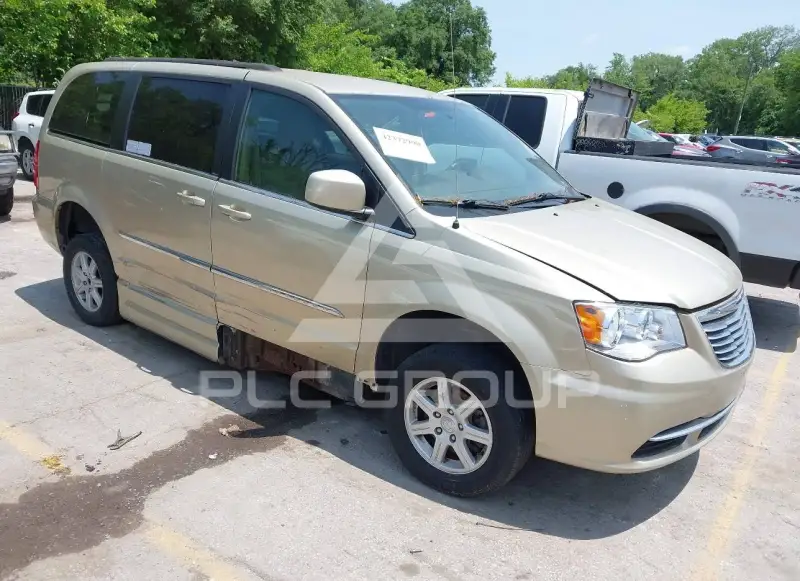2011 Chrysler TOWN & COUNTRY фото