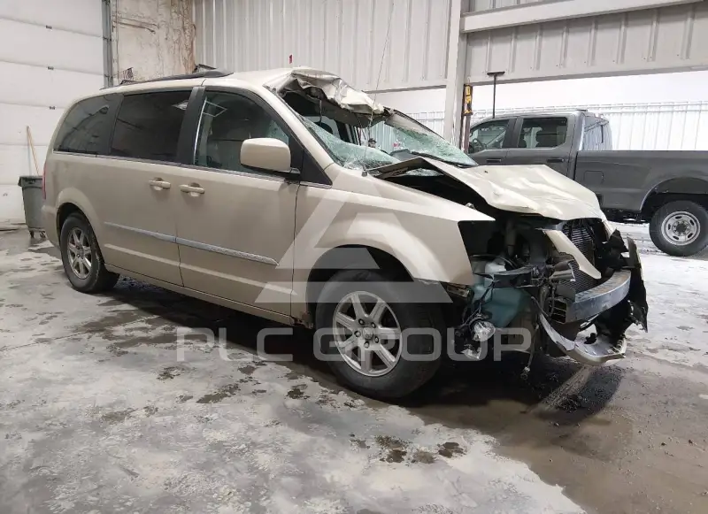 2011 Chrysler TOWN & COUNTRY фото