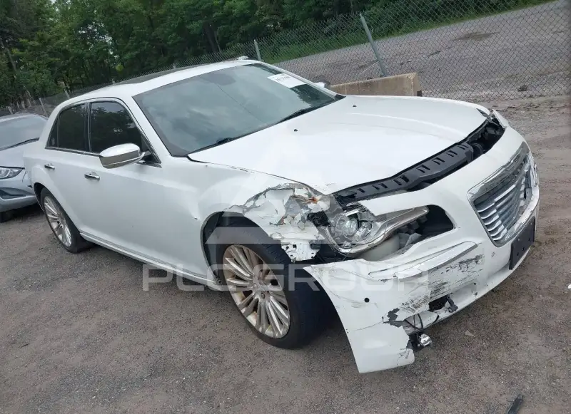 2011 Chrysler 300 фото