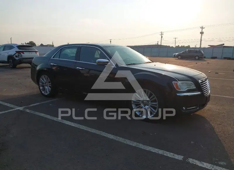 2011 Chrysler 300 photo