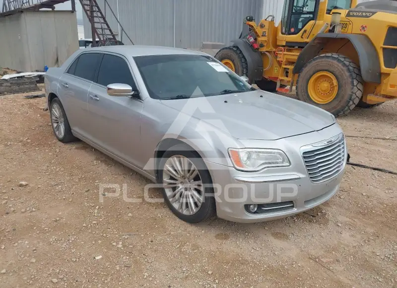 2011 Chrysler 300 фото