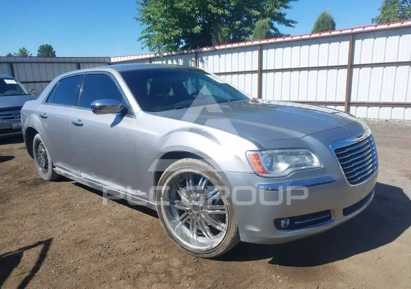 2011 Chrysler 300 photo
