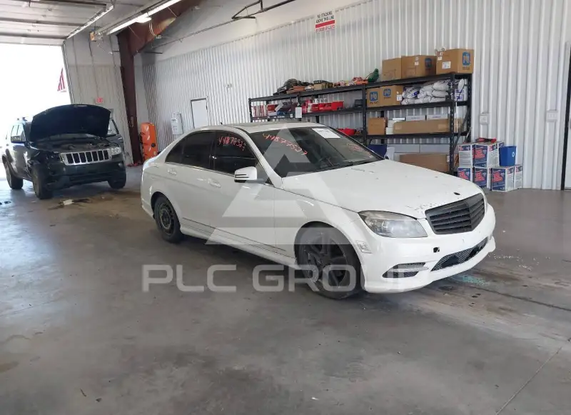 2011 Mercedes Benz C 300 photo
