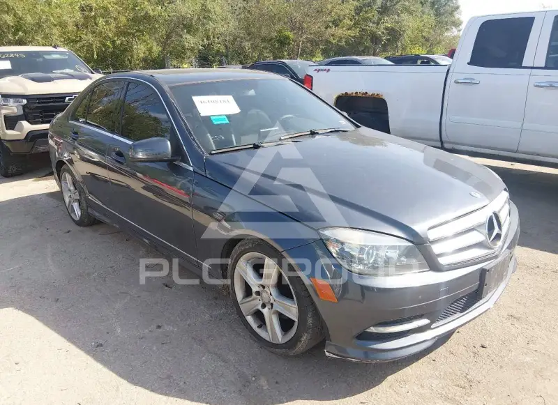 2011 Mercedes Benz C 300 фото