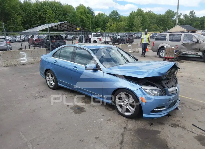 2011 Mercedes Benz C 300 фото