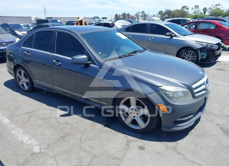 2011 Mercedes Benz C 300 photo