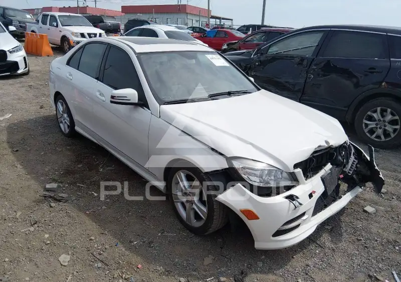 2011 Mercedes Benz C 300 photo