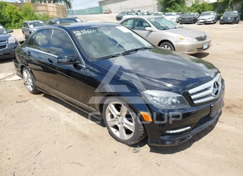 2011 Mercedes Benz C 300 photo